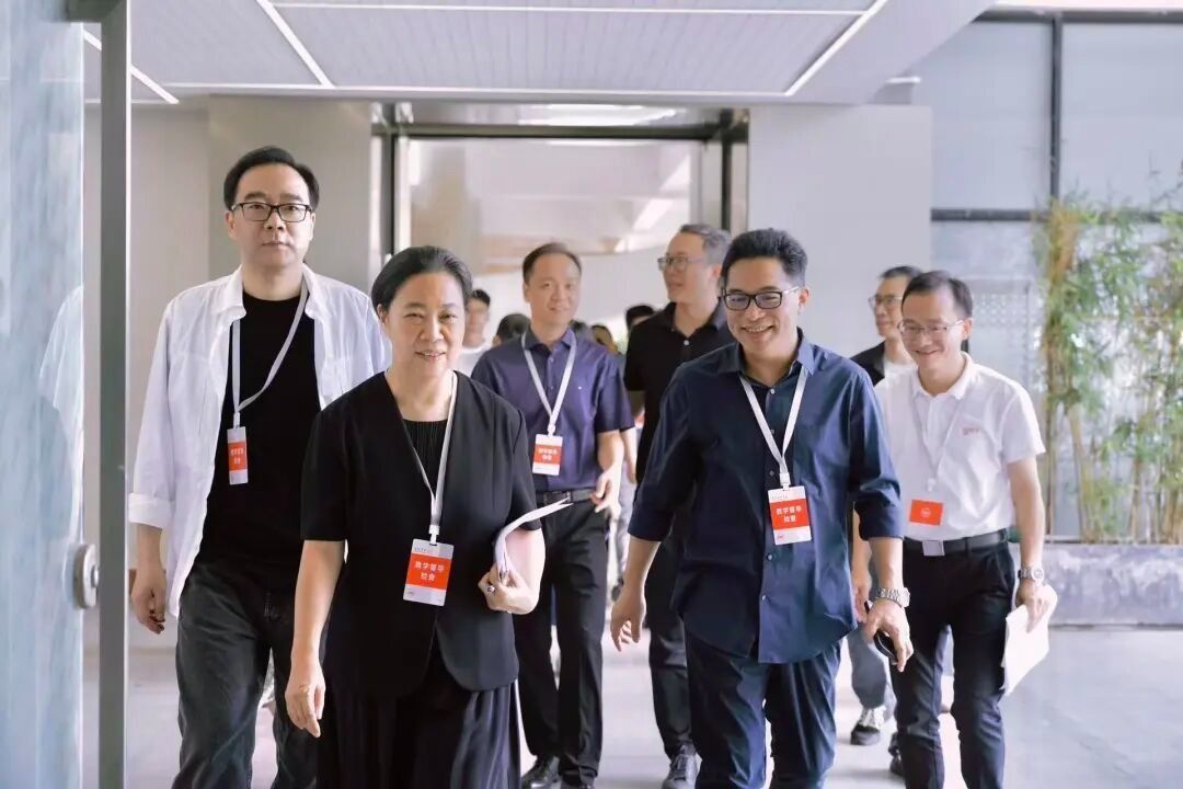 University leaders including Lin Lan (Party Committee Secretary) and Li Yong (Vice President) led a comprehensive teaching inspection at ISGBA's Room A415 on September 1, reviewing academic preparations for the 2025-2026 academic year. The delegation comprised directors from 9 functional departments: Human Resources (Wang Zhiqiang), Student Affairs (Sun Kaijun), IT Services (Chen Zesheng), and others. BAIC leadership Wu Duan (Dean), Cen Junhao (Party Secretary), and 3 vice deans presented curriculum innovations featuring AI-enabled studio courses and blockchain-based academic credential systems.